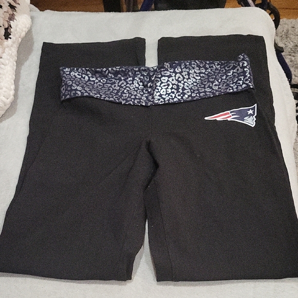 PINK Victoria's Secret New England Patriots Leggings